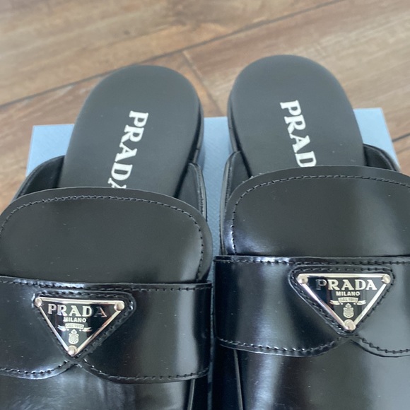 Prada Leather Logo Mule - Picture 9 of 9